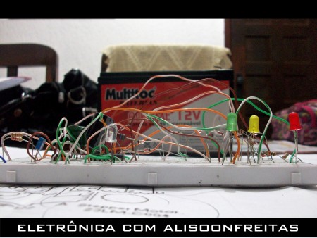 Circuito Clock, Leds piscando simultaneamente Com Ci 555 e LM 4017